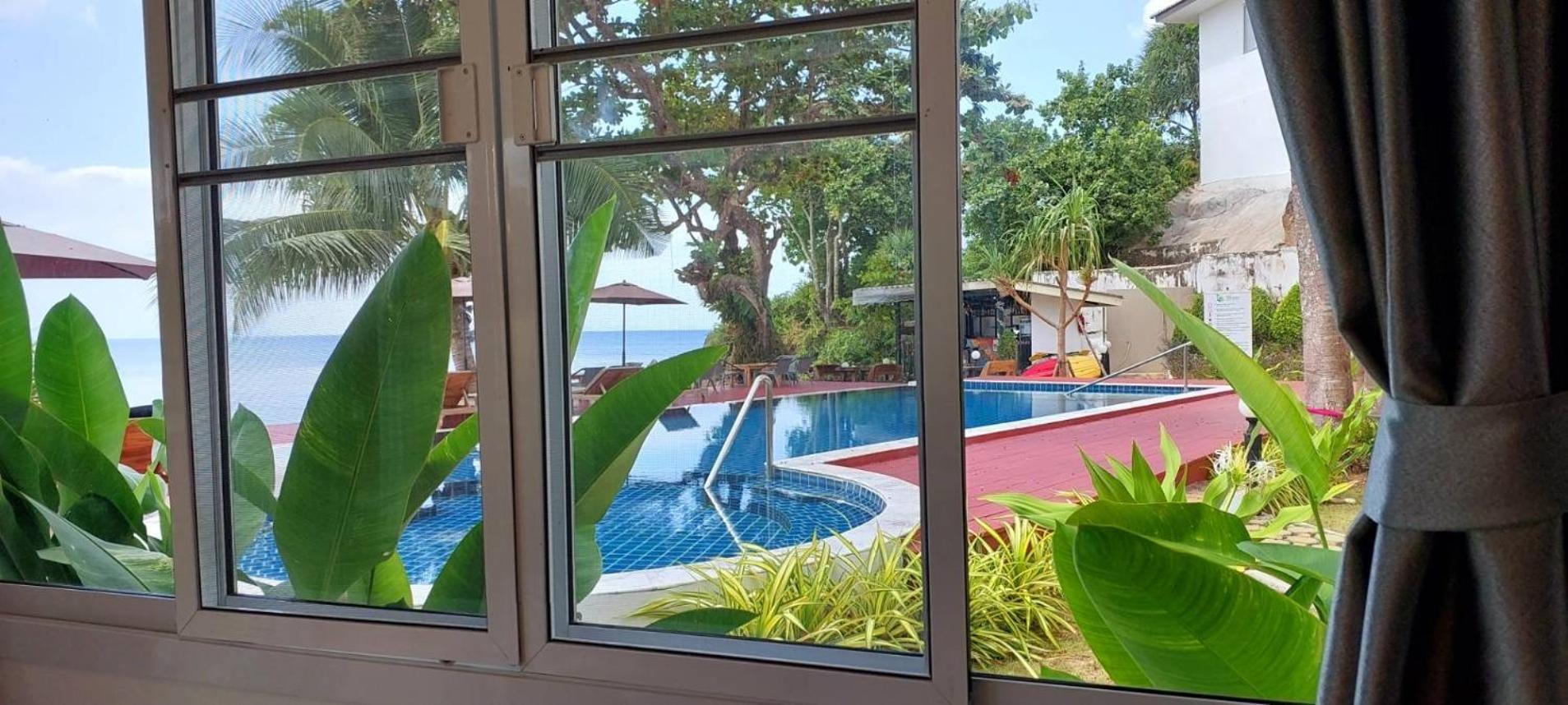 Horizon Beach Resort Koh Jum Buitenkant foto