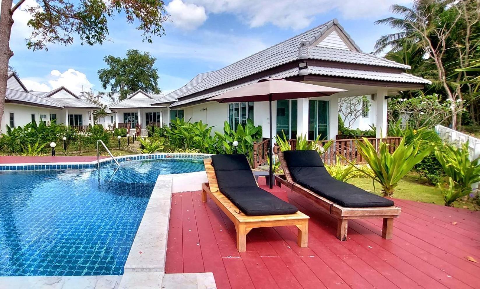 Horizon Beach Resort Koh Jum Buitenkant foto