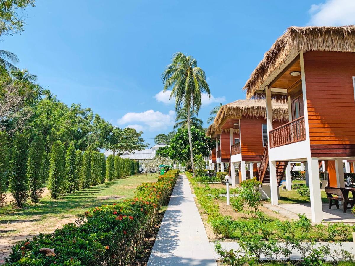 Horizon Beach Resort Koh Jum Buitenkant foto